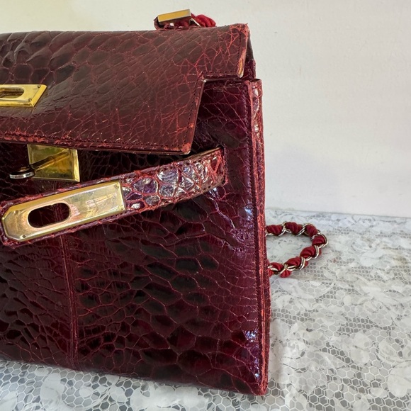 Vintage Susan of London Red Leather Women's Shoulder Bag - Picture 7 of 15